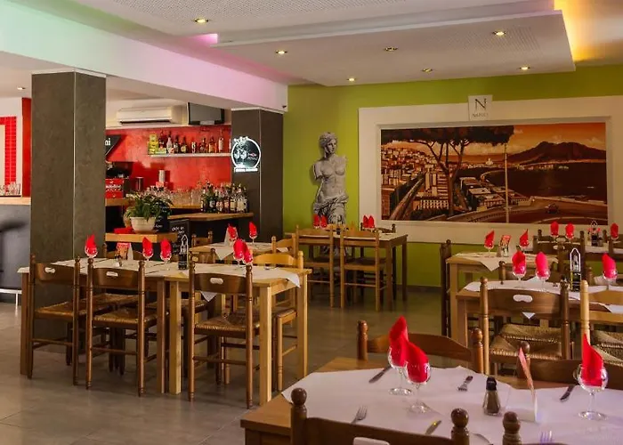 Hotel Les Italiens 2*