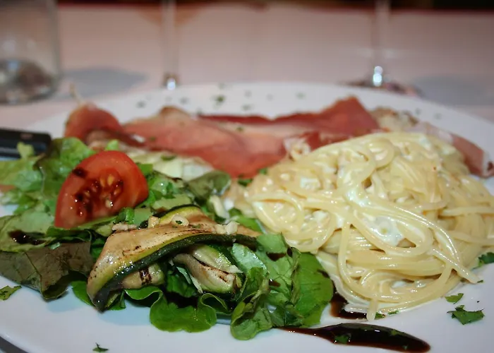 Les Italiens Hotel 2*