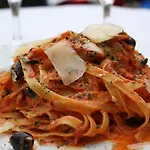 Les Italiens Hotel 2*