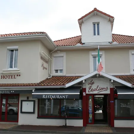 Les Italiens ホテル ビスカロッス