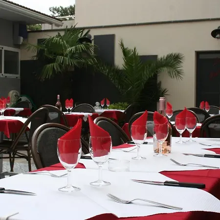 Les Italiens 2*