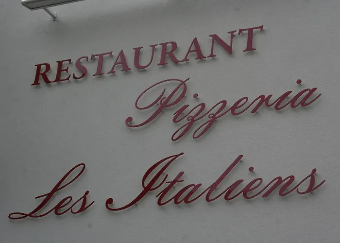 فندق Les Italiens 2*